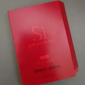 Giorgio Armani Si passione éclat parfémovaná voda dámská vzorek 1,2 ml